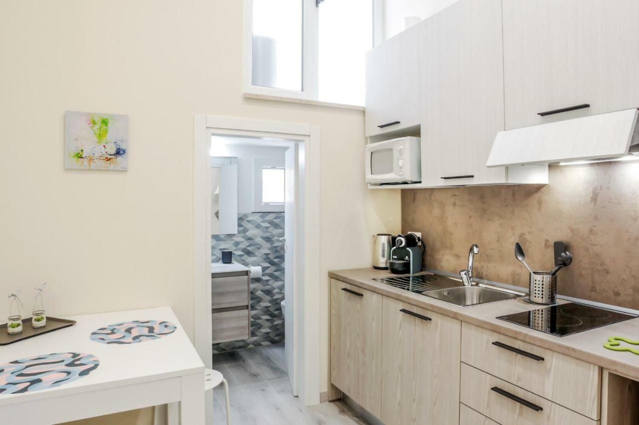 Bari Centrale Railway Station Apartment Eksteriør billede